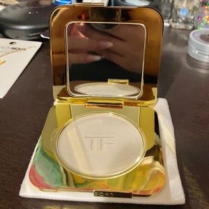 TOM FORD RADIANT PERFECTING POWDER HIGHLIGHTER
